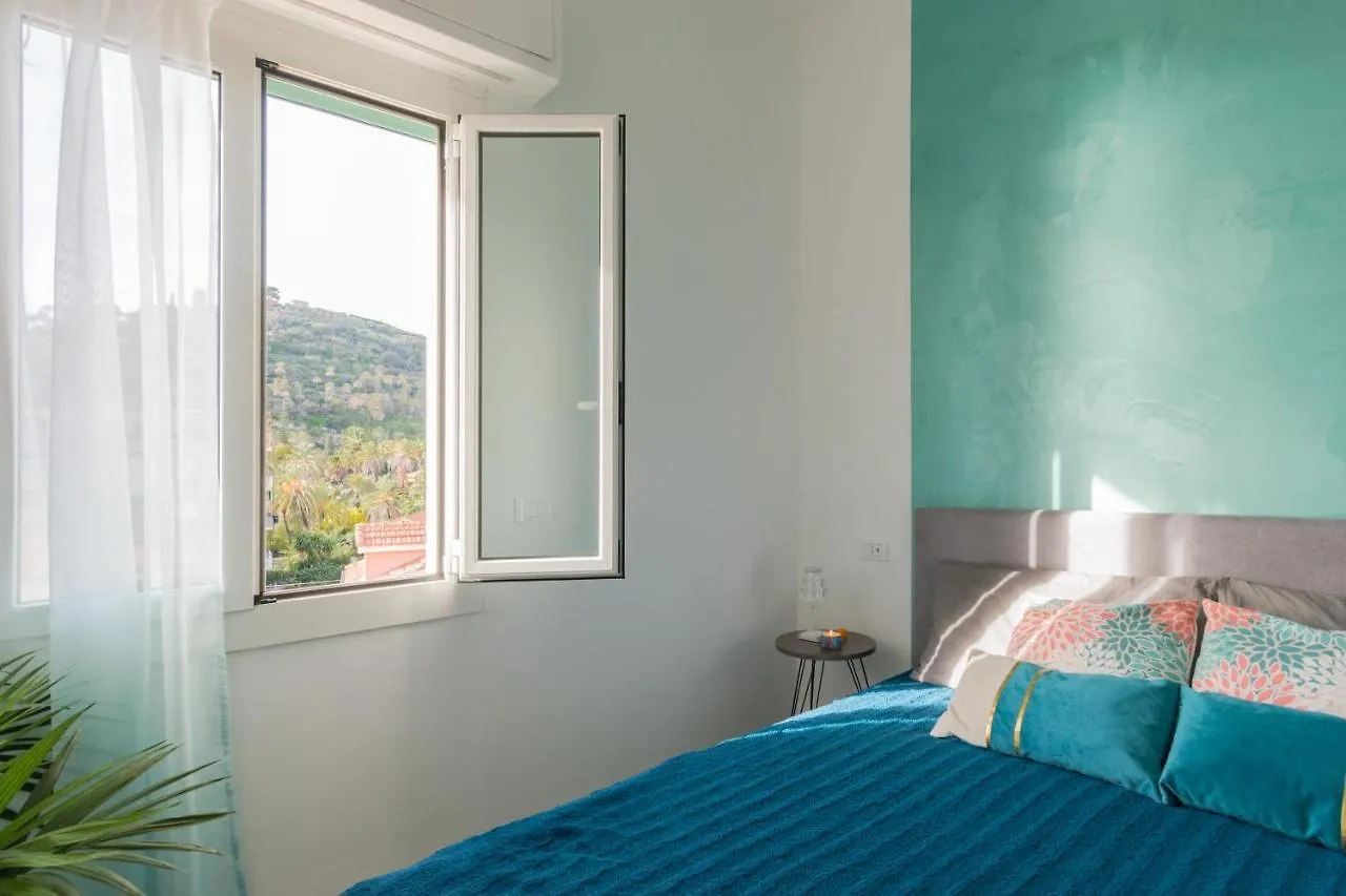 Casa Acqua Marina - 1 Min From The Sea, Wi-Fi & Air Conditioning, Sea View Balcony Bordighera 0*,