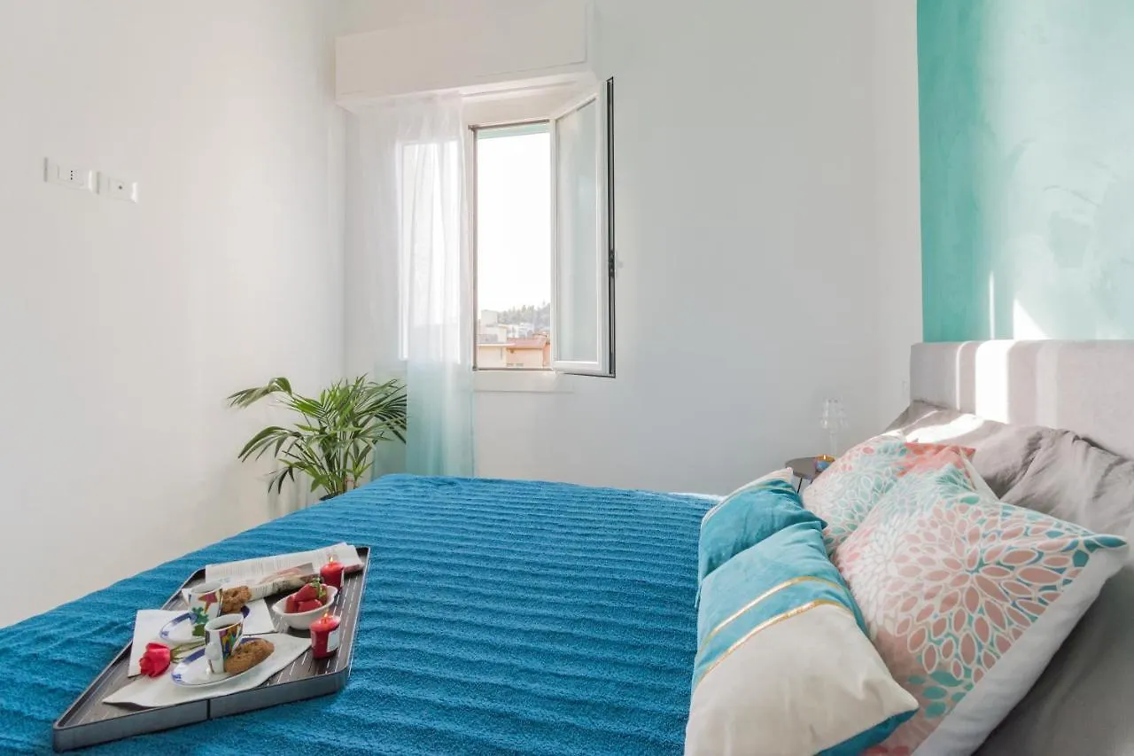 Casa Acqua Marina - 1 Min From The Sea, Wi-Fi & Air Conditioning, Sea View Balcony Bordighera Italy