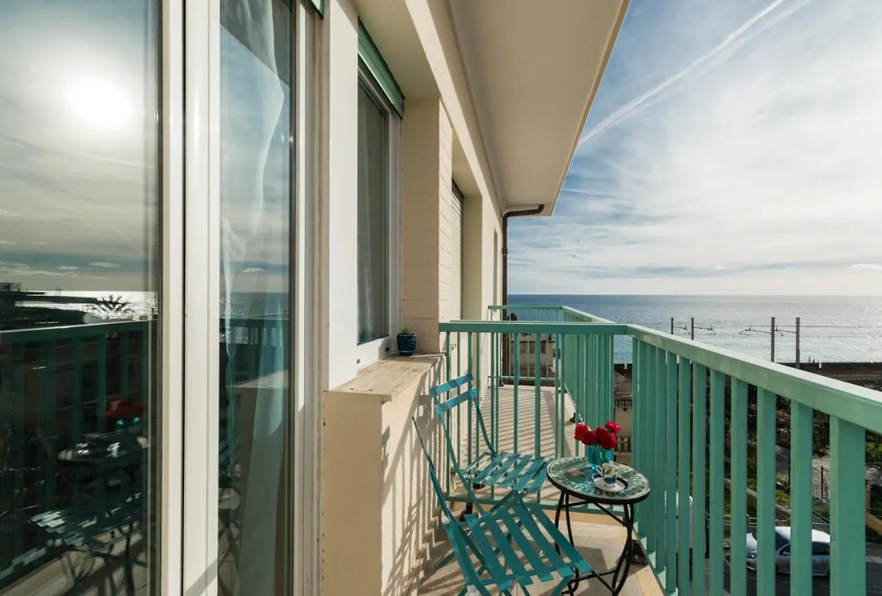Casa Acqua Marina - 1 Min From The Sea, Wi-Fi & Air Conditioning, Sea View Balcony Bordighera