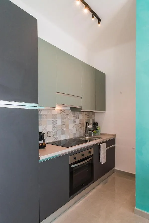Apartment Casa Acqua Marina - 1 Min From The Sea, Wi-Fi & Air Conditioning, Sea View Balcony Bordighera