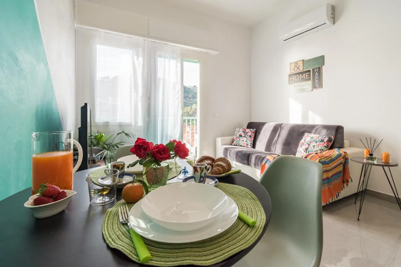 Casa Acqua Marina - 1 Min From The Sea, Wi-Fi & Air Conditioning, Sea View Balcony Bordighera 0*,