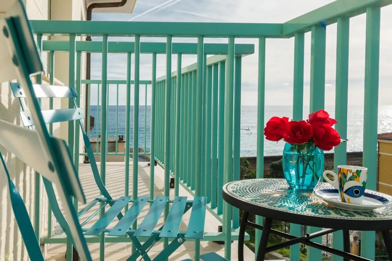 Casa Acqua Marina - 1 Min From The Sea, Wi-Fi & Air Conditioning, Sea View Balcony Bordighera Apartmán